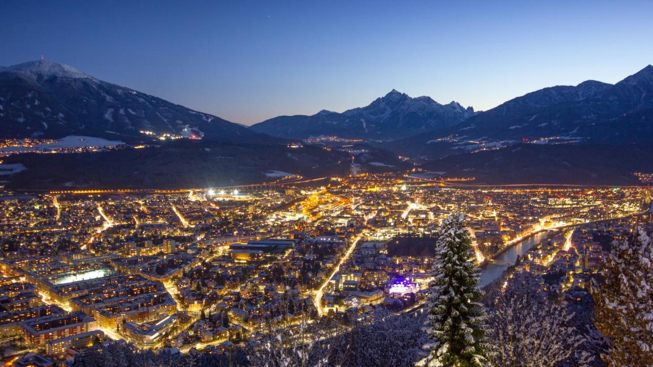 Cafe Pension Alpina Innsbruck Bagian luar foto
